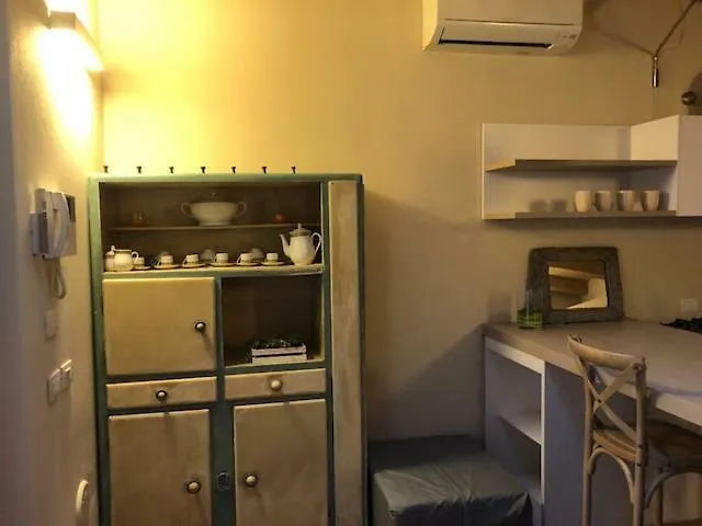Senza Pensieri Residence Carlo Urbino 크레마 0*,  이탈리아